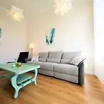 Bon Vivant Apartment