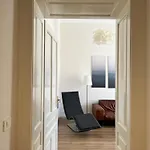 Bon Vivant Apartment